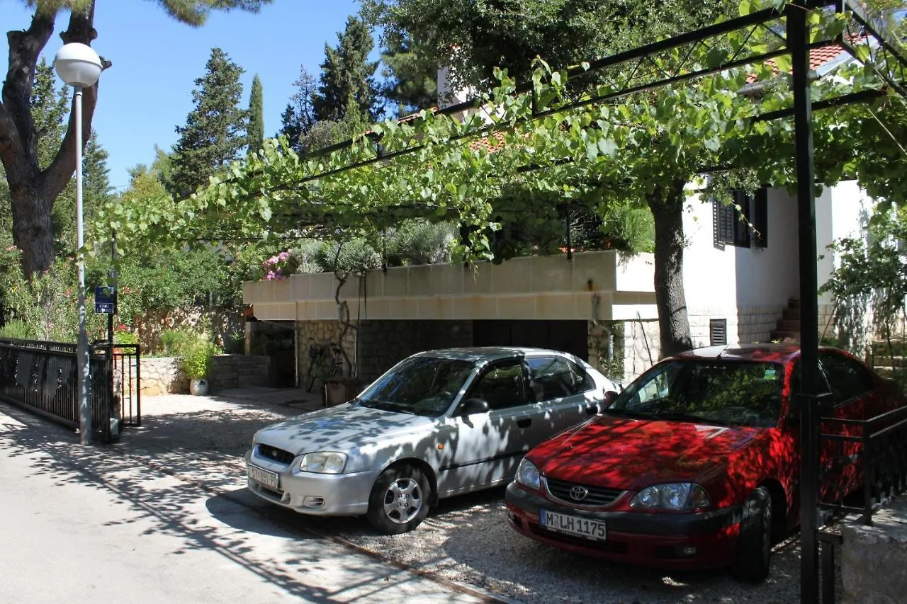 Apartments With A Parking Space Artatore, Losinj - 8087 Čunski